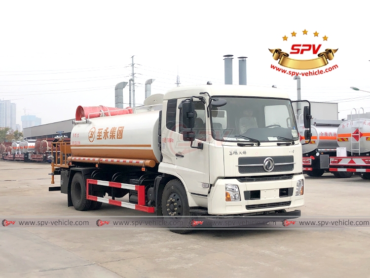 Pesticide Spraying Truck Dongfeng - RF
